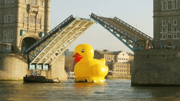 a 50 foot rubber bath toy at the tower of London